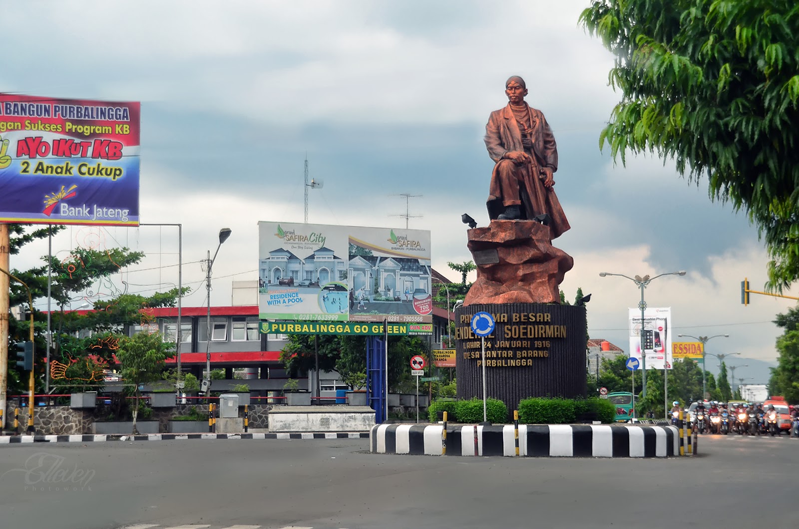 patung-jendral-soedirman-sebelum-roboh_20160103_172701.jpg