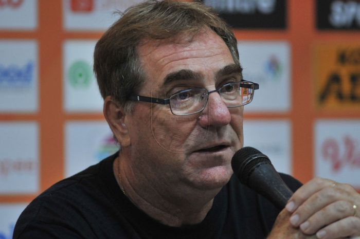 Soal Penyelenggaraan Liga 1 2021, Pelatih Persib Bandung Mulai Skeptis