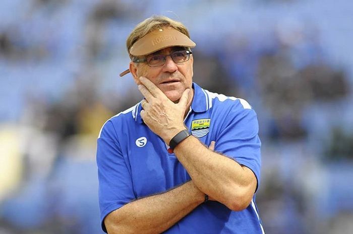 Blitar United Diakuisisi Jadi Tim Persib B, Begini Komentar Pelatih Persib Robert Rene Alberts