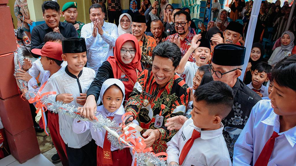 Bupati Wonosobo Resmikan Gedung Perpustakaan Guna Darma SD Negeri 3 Lumajang