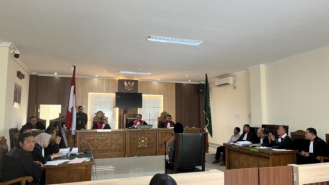 Kasus Komisioner KPU Wonosobo RIswahyu Raharjo Diduga Langgar Netralitas DIsidang di PN Wonosobo