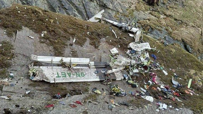 pesawat-jatuh-di-nepal.jpg