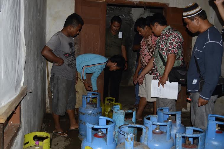 polres-pekalongan-gerebek-gudang-pengoplosan-tabung-elpiji.jpg