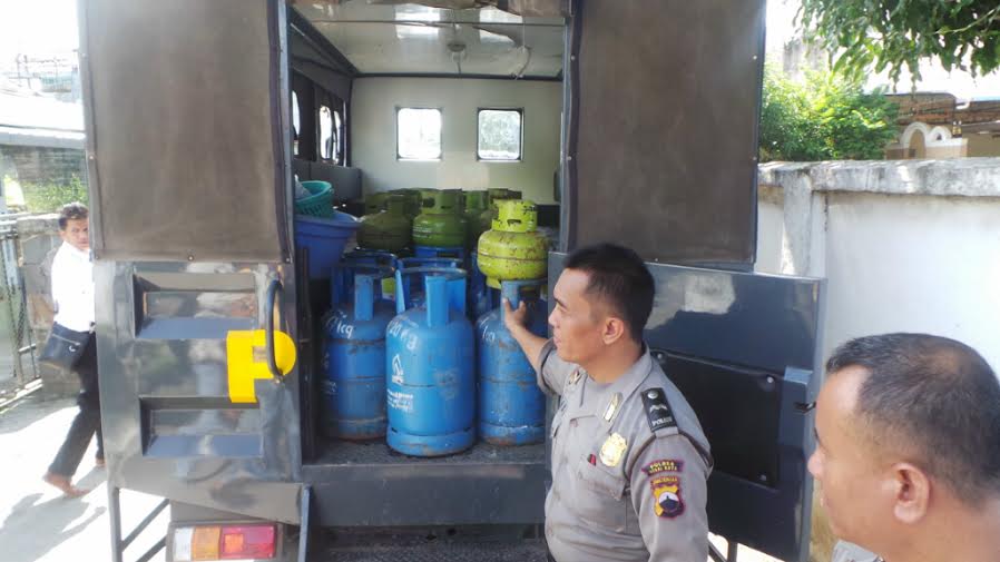 polresta-tegal-gerebek-tempat-penyuntikan-tabung-gas-elpiji.jpg