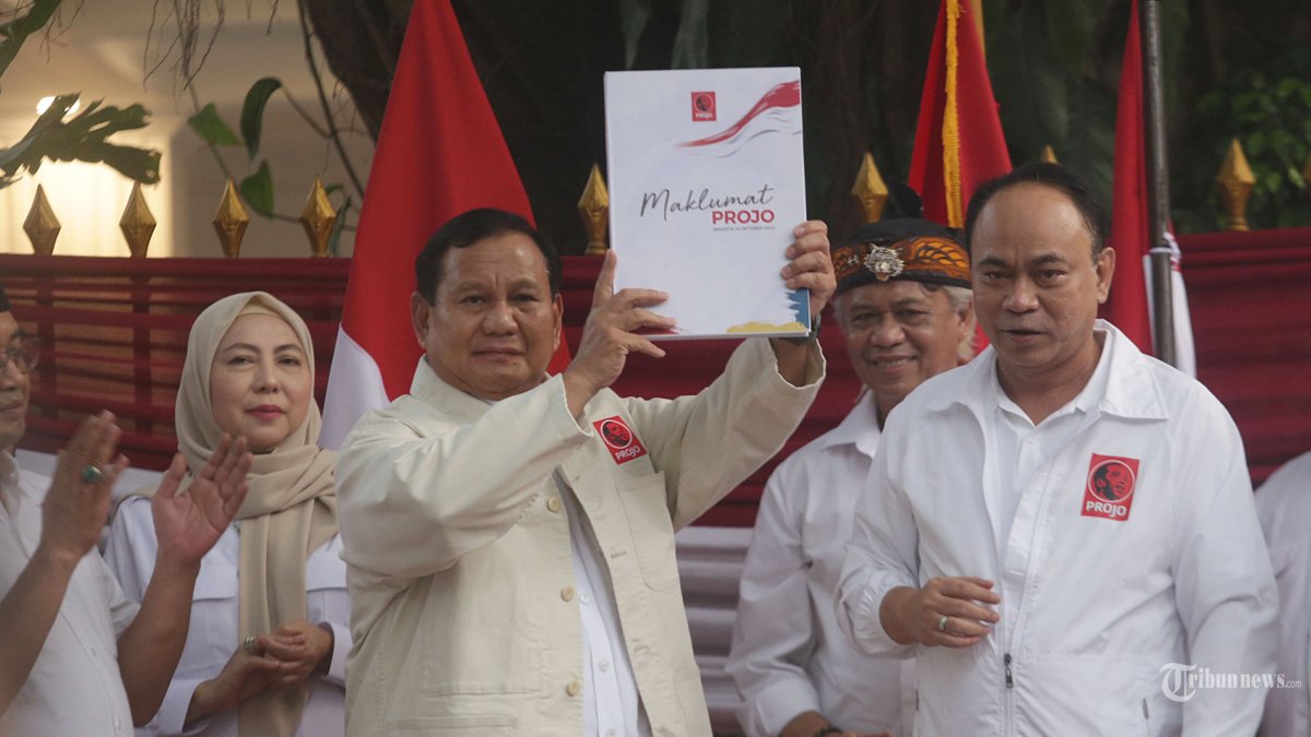 prabowo-terima-dokumen-dukungan-projo.jpg