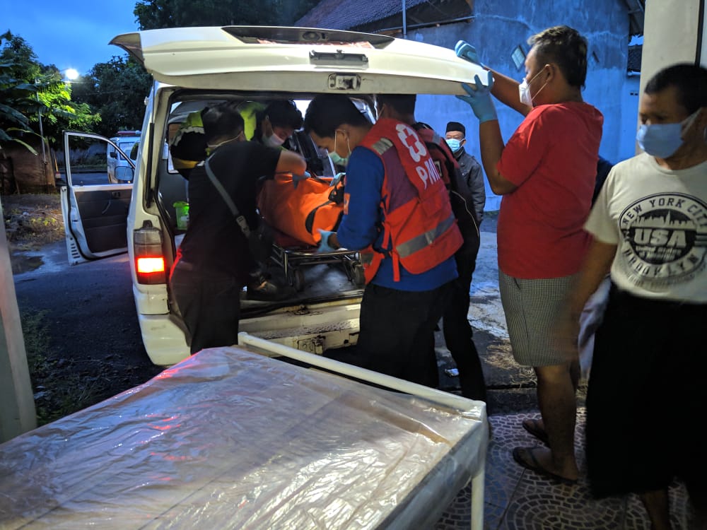 Kecelakaan Maut Kereta Api Vs Mobil Patroli Polsek Kalijambe Sragen, Mobil Terseret 200 M, 2 Tewas