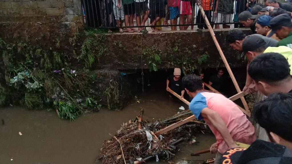 Hujan 2 Jam Bikin 5 Rumah di Wonosobo Tergenang Air: Aliran Sungai Mampet Gegara Rumpun Bambu Roboh