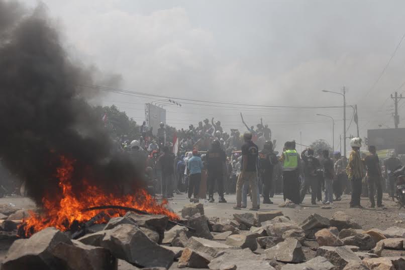 Saat Pemblokiran Jalur Pantura, Topo Kehilangan 9 Ban Bekas