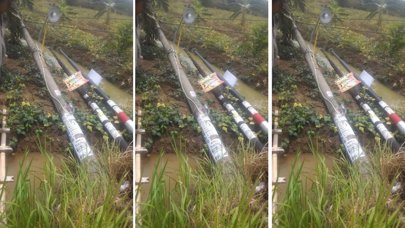 Ada Tiang Listrik Ambruk, Arus di Kawasan Perumahan Banjardowo Baru Padam