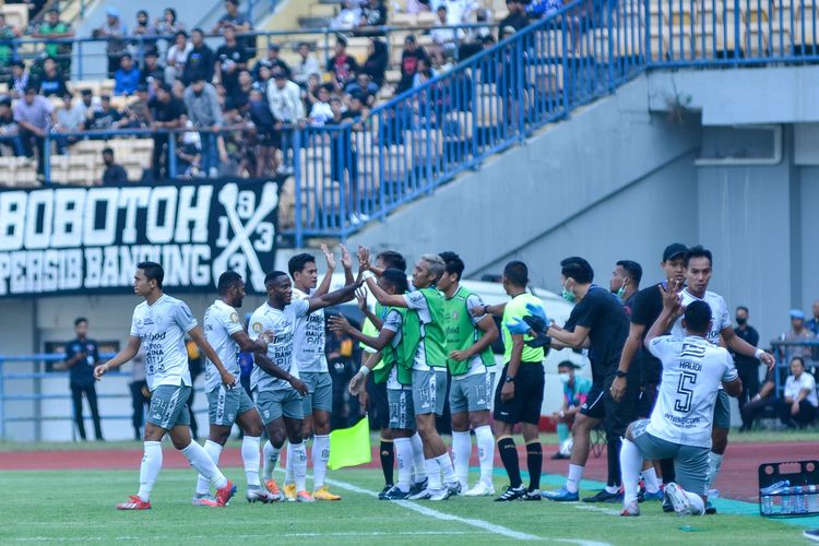 selebrasi-bali-united-kalahkan-persib-bandung.jpg