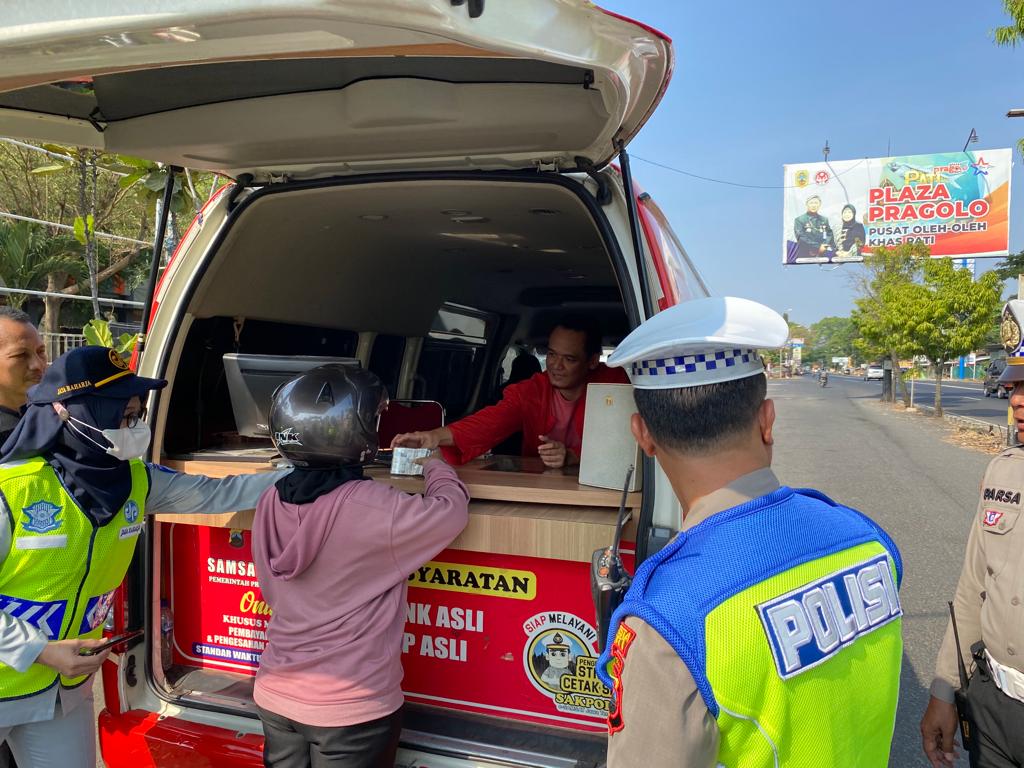 Polresta dan Samsat Pati Sosialisasi Ketaatan Pajak, Yang Nunggak Bisa Langsung Bayar di Tempat