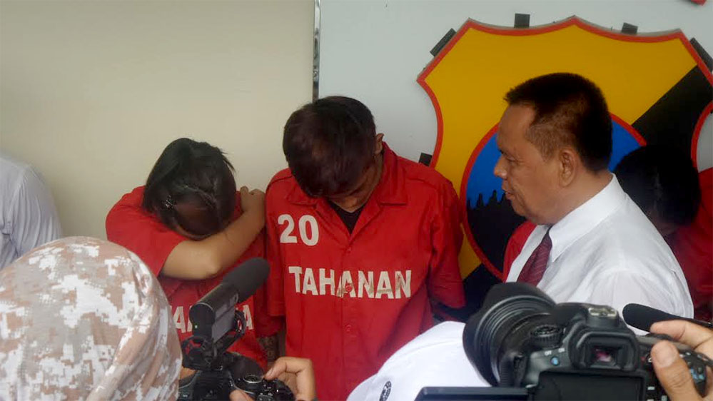 sepasang-kekasih-ditangkap-anggota-reserse-narkoba-polrestabes-semarang_20160926_164106.jpg