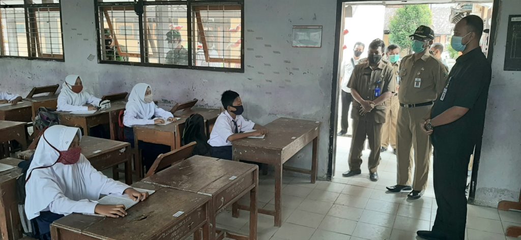 4 SMP Negeri di Rembang Lakukan Simulasi Pembelajaran Tatap Muka