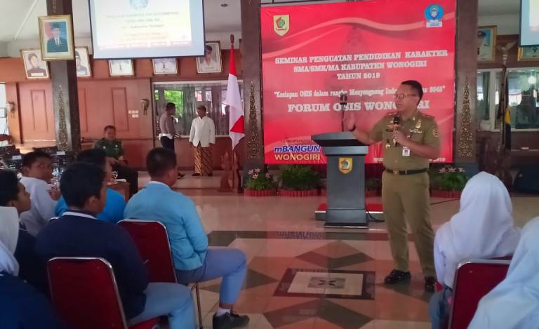 Satpol PP Jateng Goes To School, Imbau Siswa Bijak di Tengah Gencarnya Hoax