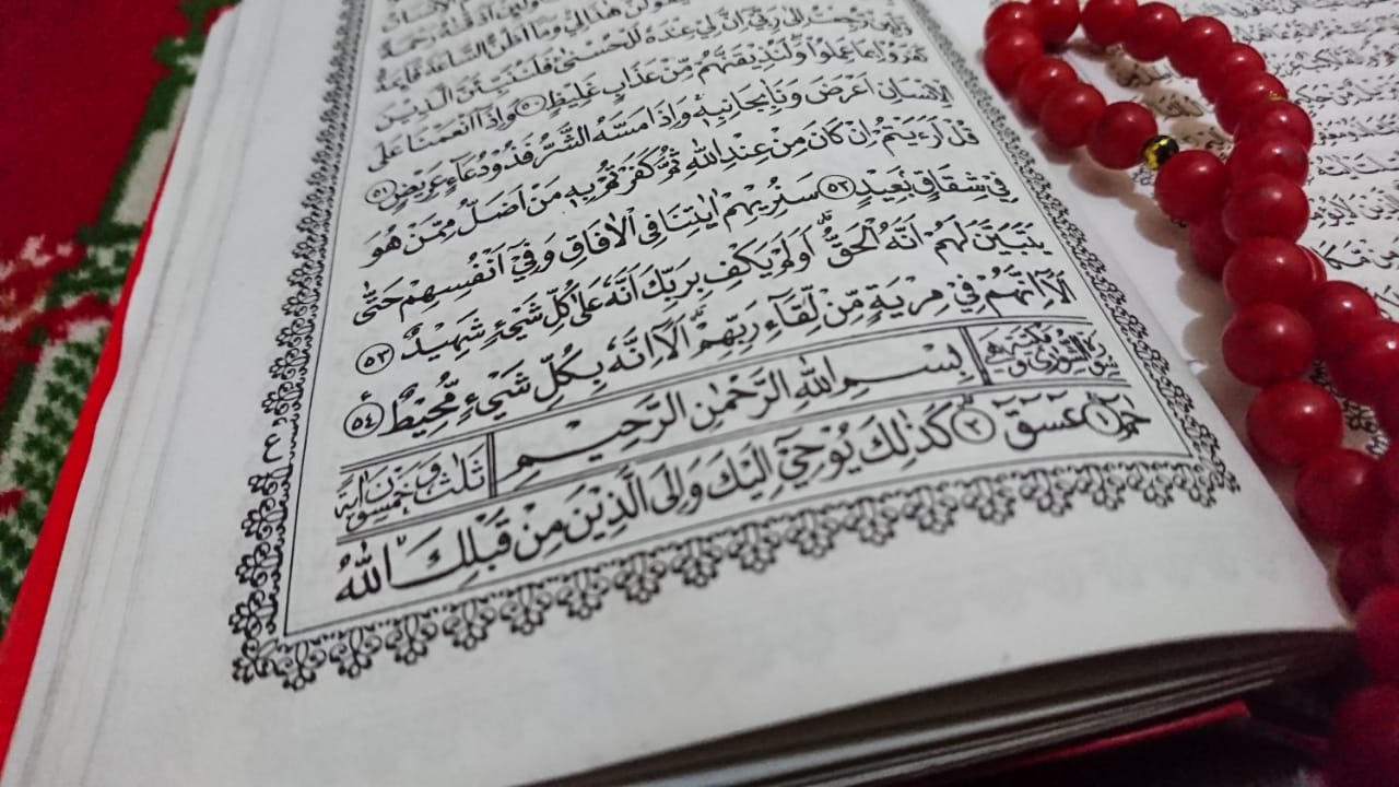 Surat Asy Syura Lengkap Arab Latin dan Artinya