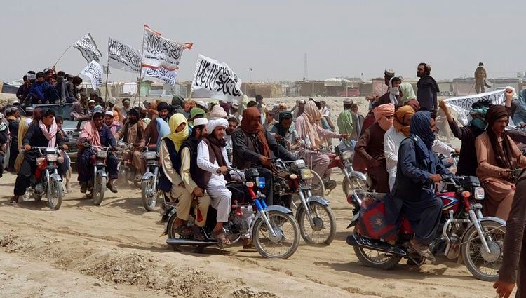 Taliban Buru Orang Amerika di Afghanistan dari Pintu ke Pintu