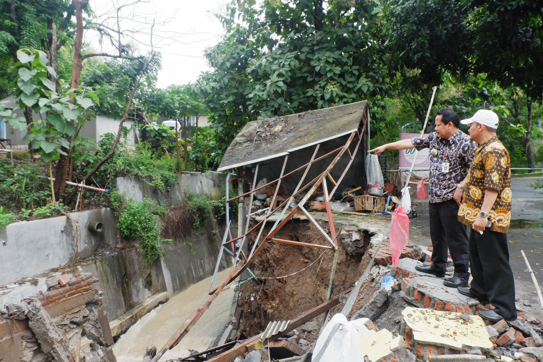 Diguyur Hujan Semalaman, Kota Semarang Dilanda Banjir dan Tanah Longsor, Ini Lokasinya