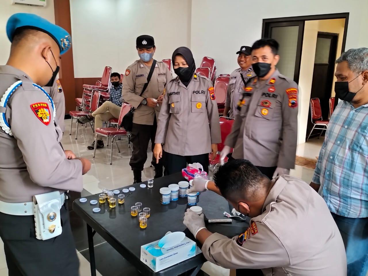 32 Personil Polresta Cilacap Lakukan Tes Urine, Ada Apa? 