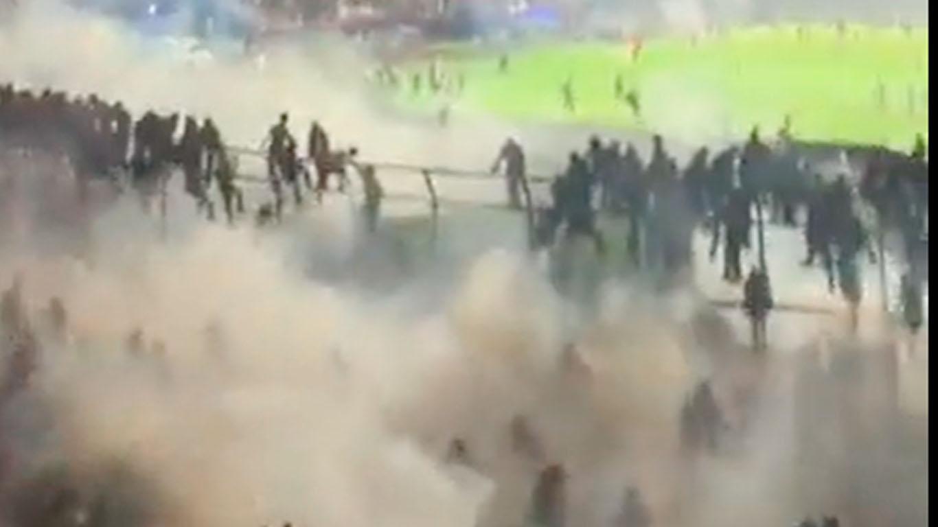 Bocah 11 Tahun Saksikan Ayah dan Ibu Terinjak-injak hingga Tewas dalam Tragedi Kanjuruhan