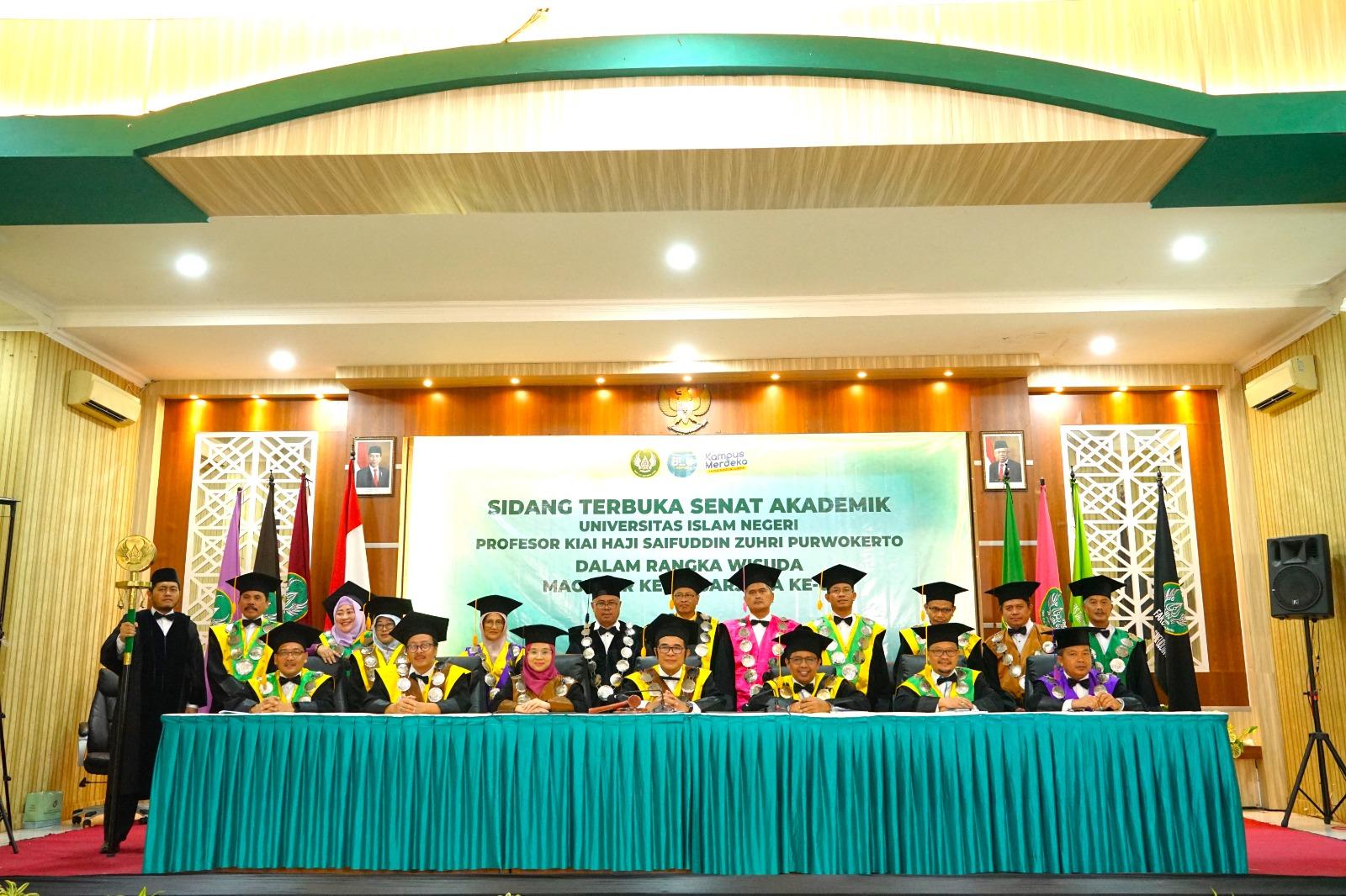 UIN Saizu Purwokerto Mewisuda 494 Mahasiswa, 12 Diantaranya Hafidz-Hafidzoh