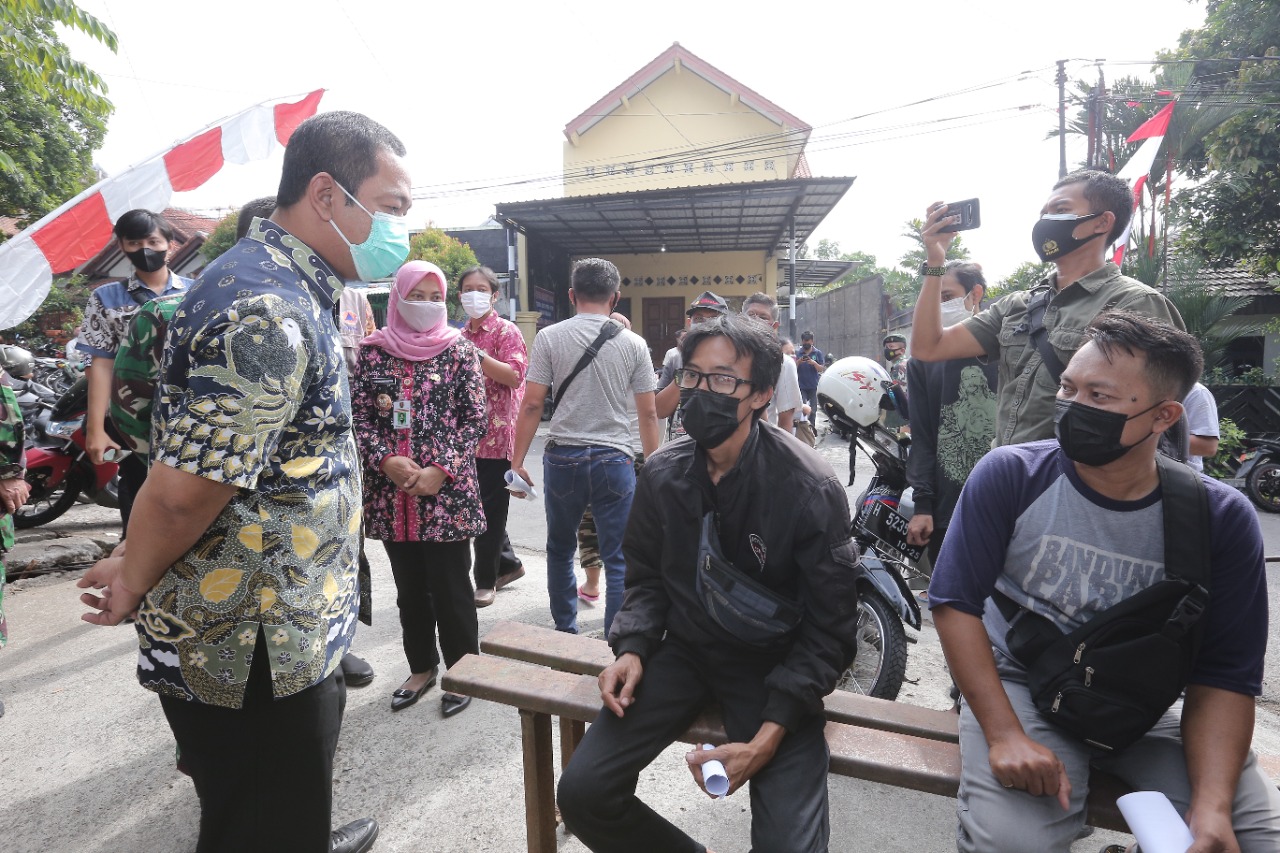 Hendi Jemput Bola, Pemkot Semarang Lakukan Vaksinasi Corona Keliling