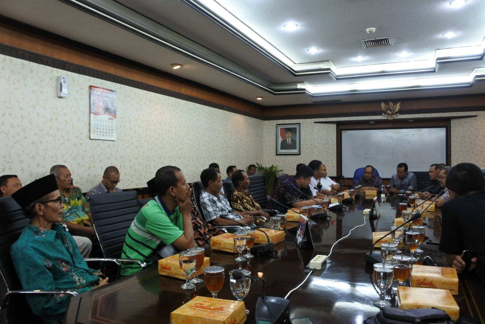 Merasa Tertipu Broker Tanah, Delapan Warga Mangkang Mengadu ke DPRD Jateng