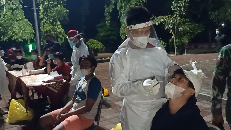 Dinyatakan Positif dari Swab Antigen, Masih Perlukah Tes PCR? Ini Jawaban Ahli