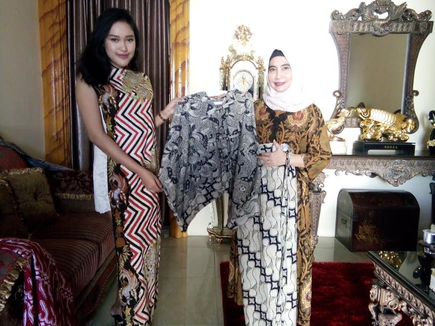 widya-kandi-susanti-menujukkan-hasil-rancangannya-di-rumahnya_20170420_185550.jpg