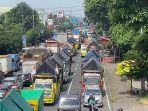 20250620_Ratusan-sopir-truk-yang-memprotes-RUU-ODOL-di-Semarang_1.jpg