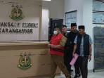 20250716_Kejari-Karanganyar-menetapkan-Soenarto-sebagai-tersangka_1.jpg
