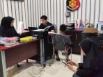Hanya karena Joget, Bocah SD Dihajar Pemuda hingga Babak Belur