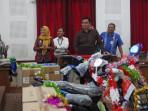 20250916_Bupati-Jepara-Witiarso-Utomo-beri-hadiah-lunas-PBB_1.jpg