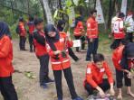 HUT Ke-80, PMI Batang Gelar Donor Darah dan Tanam Mangrove di Pantai Sicepit