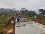 20250930-Jalan-Rusak-di-Temanggung.jpg