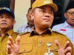 20251006_Bupati-Tegal-Ischak-Maulana-Rohman-di-Stadion-Tri-Sanja-Slawi_1.jpg