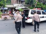 20251006_Mobil-ambulans-mengevakuasi.jpg