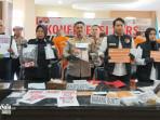 20251006_Polresta-Solo-mengamankan-Aris.jpg