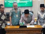 20251010-tandatangan-uinsaizu4.jpg
