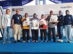 20251010_Bank-Mandiri_Serahkan-paket-sembako.jpg