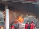 20251011_MOBIL-TERBAKAR.jpg