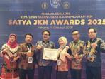 20251014_TERIMA-PENGHARGAAN-Badan-Usaha.jpg