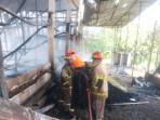 20251015-_-Pemadaman-Api-Kebakaran-Kandang-Ayam-di-Blora.jpg