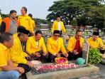 20251020-_-Pengurus-DPD-Partai-Golkar-Jateng-Ziarah-di-TMP-Giri-Tunggal-Semarang.jpg
