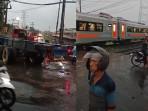 20251021_kecelakaan-truk-vs-kereta-api-di-Kaligawe-Semarang_1.jpg