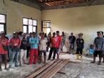 20251021_pekerja-bangunab-SMP-Negeri-2-Bantarkawung_1.jpg