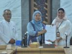 20251023_Diskominfo-Batang-saat-pengumuman-penilaian-uji-publik_1.jpg