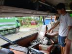 20251026-_-Bangkai-Bus-Pariwisata-Kecelakaan-di-Exit-Tol-Pemalang.jpg