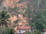 20251027_longsor-di-Desa-Darmakradenan.jpg