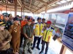 20251103-_-Kepala-BNPB-Suharyanto-Tinjau-Kolam-Retensi-Terboyo-Semarang.jpg