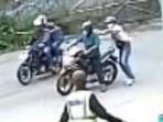 Diadang Kawanan Perampok Bersenjata Golok, Pemotor Nyaris Kehilangan Rp450 Juta